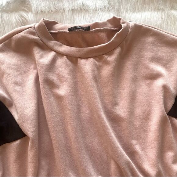 COPY - Color Block Cropped Sweater (S) - Picture 4 of 6